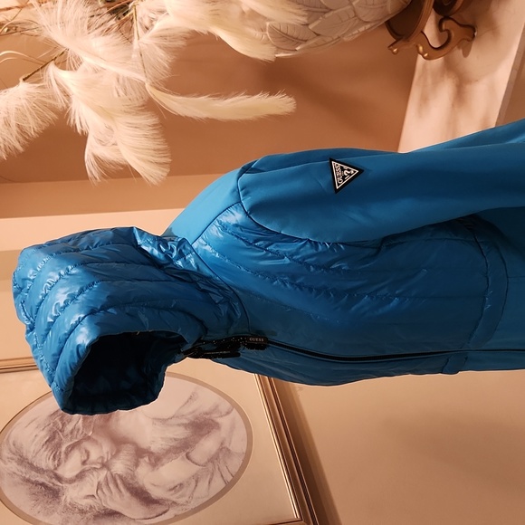 Guess blue jacket medium size hooded coat - Picture 5 of 16